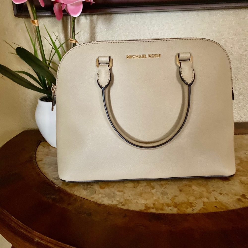 New Michael Kors purse